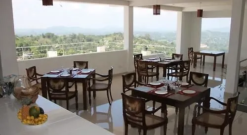 Pure Nature Hotel Kandy