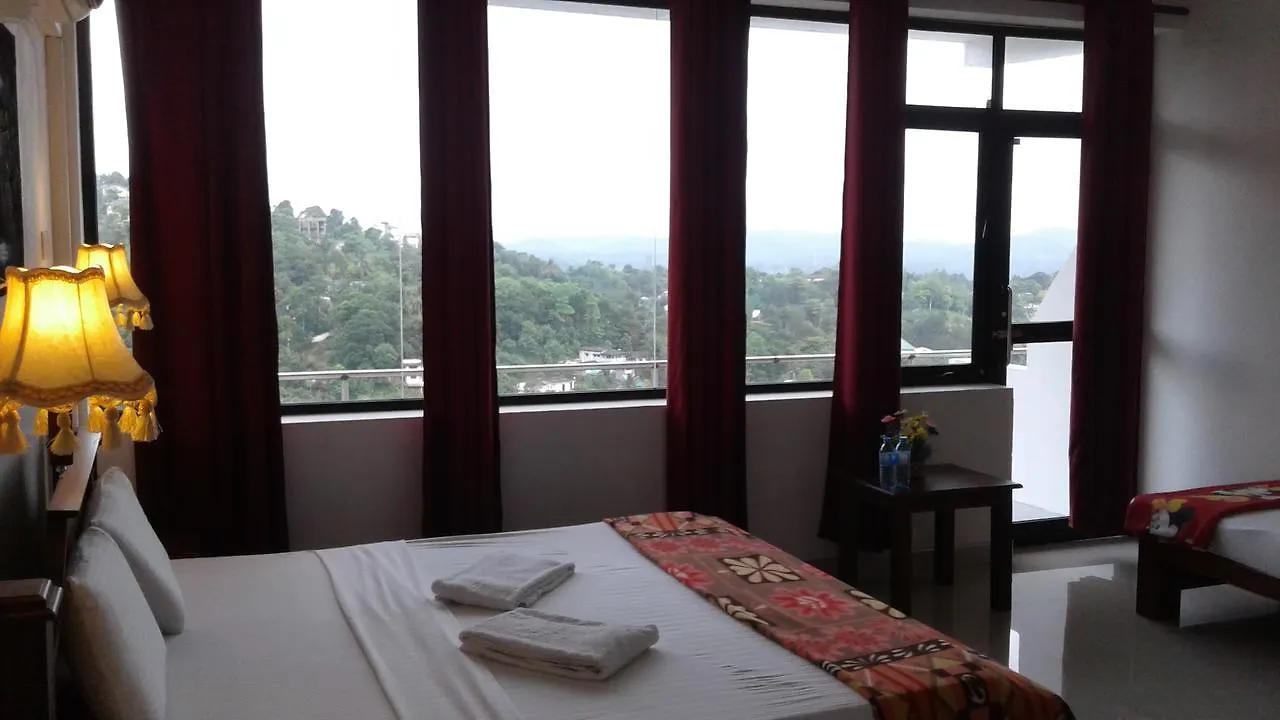 Pure Nature Hotel Kandy