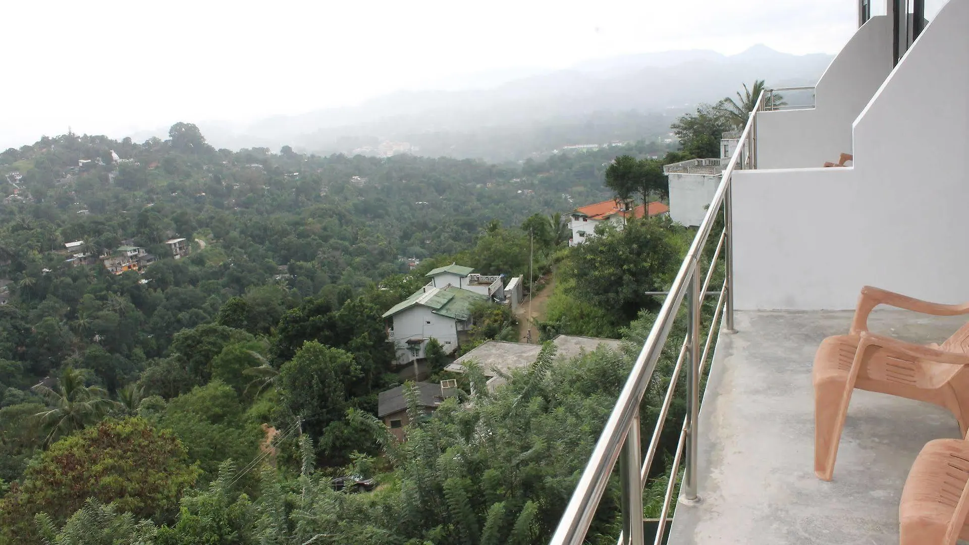 Pure Nature Hotel Kandy