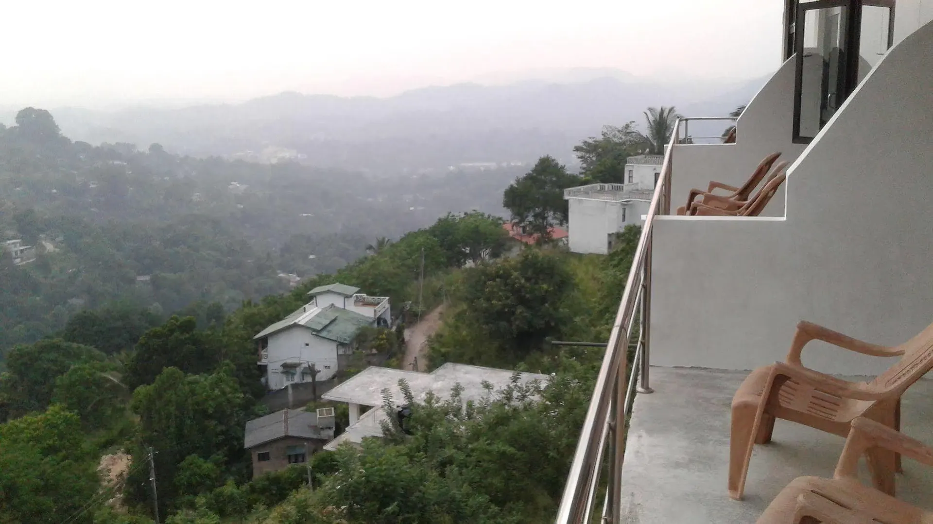 Pure Nature Hotel Kandy
