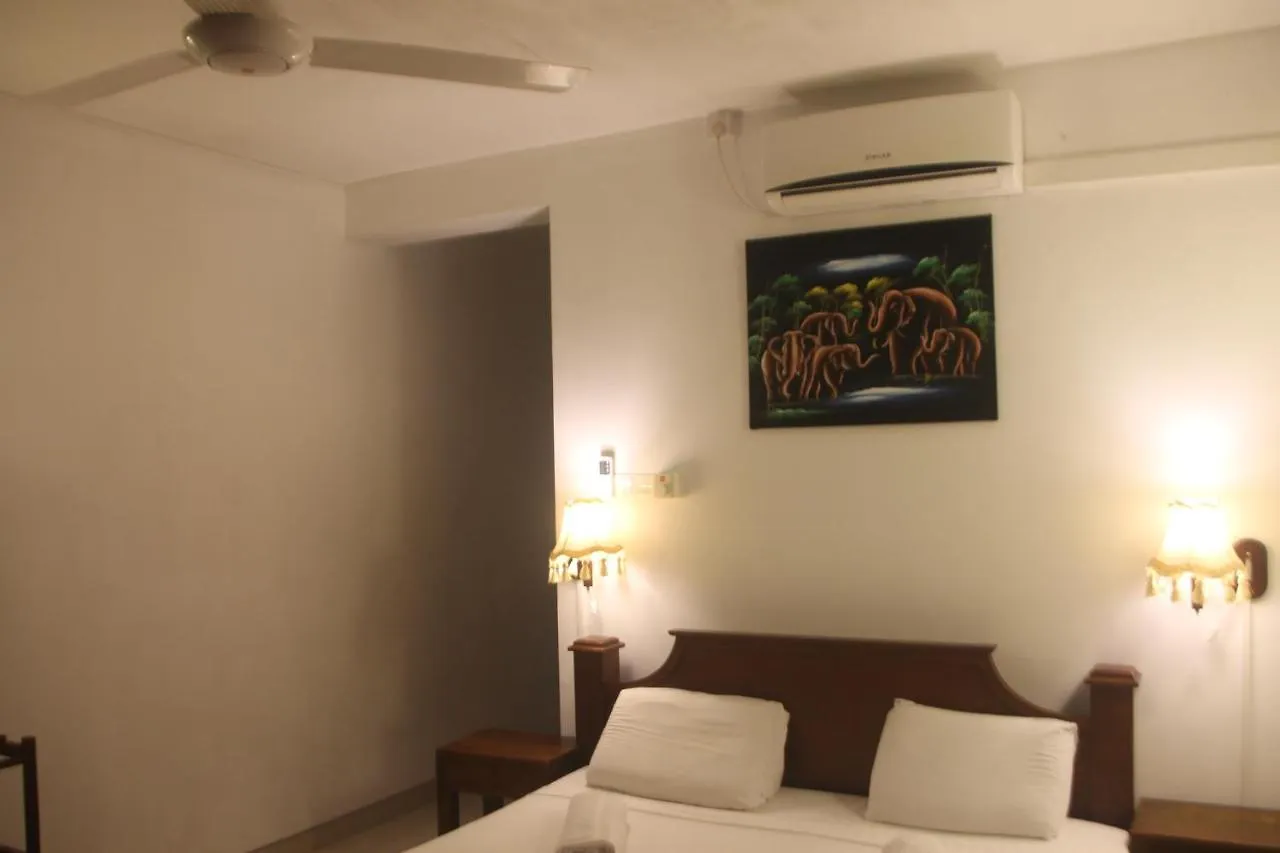 Pure Nature Hotel Kandy